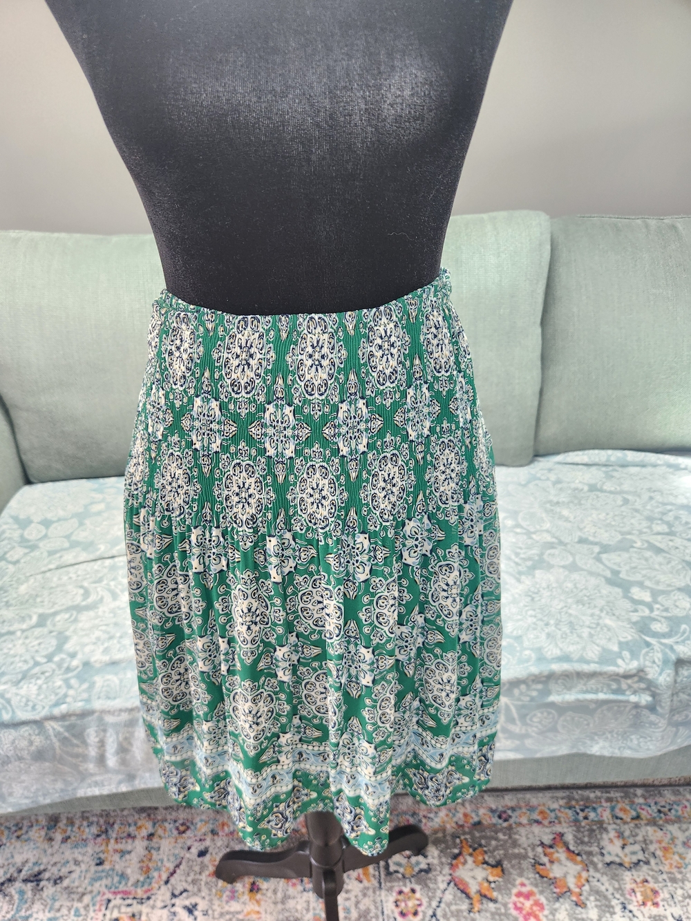 Max Studio Green Patterned Midi Skirt with White Motif Fit N Flare Large Lined